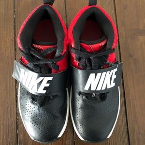 Boys Nike basketball shoes